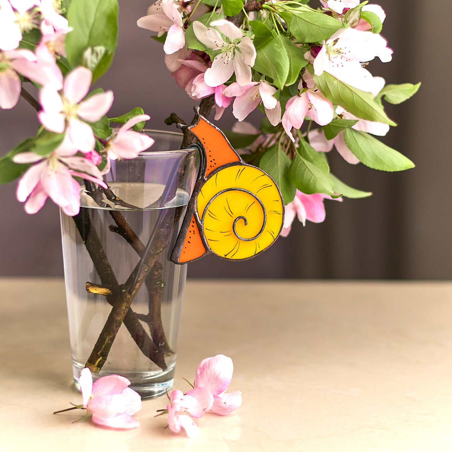 Curios Snail Plant Pot Stained Glass Decoration