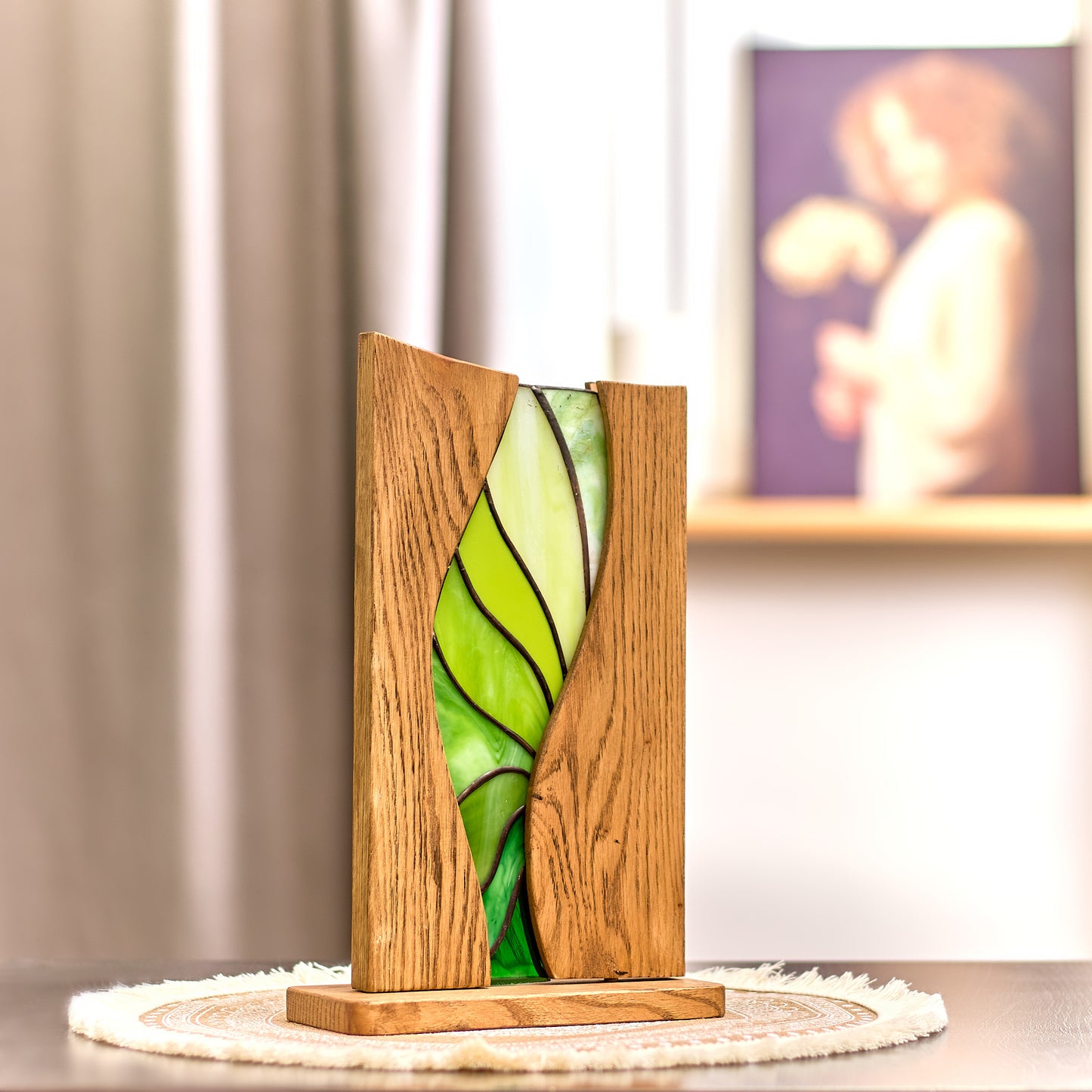 Verdant Harmony Stained Glass Stand