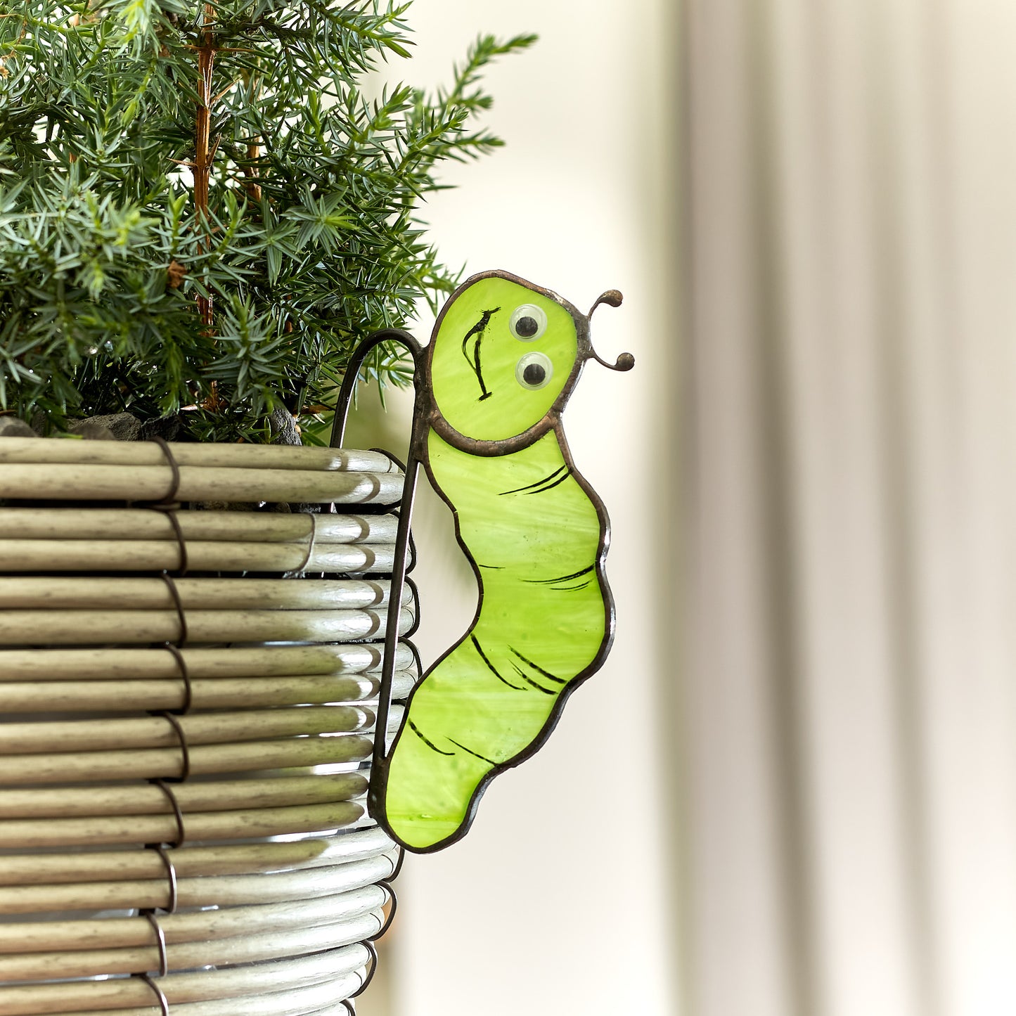 Funny Worm Plant Pot Stained Glass Decor