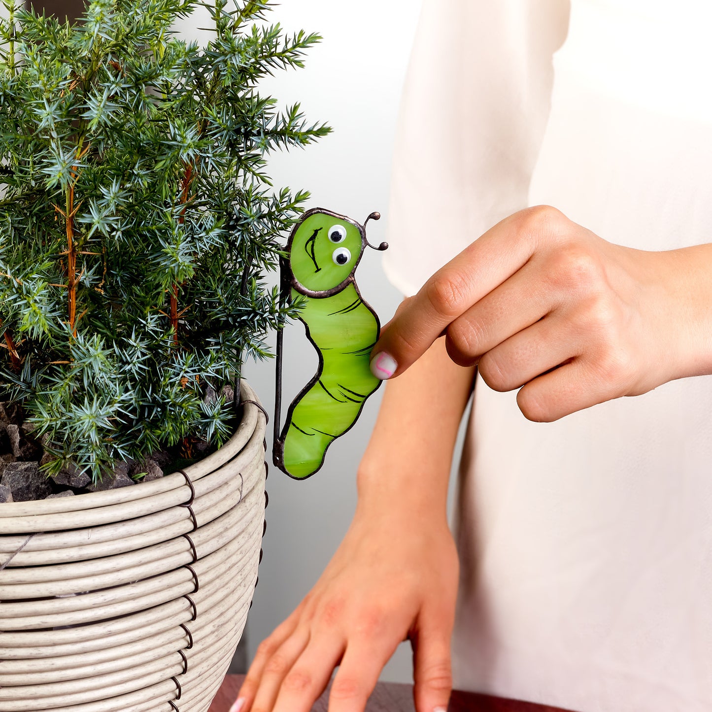 Funny Worm Plant Pot Stained Glass Decor