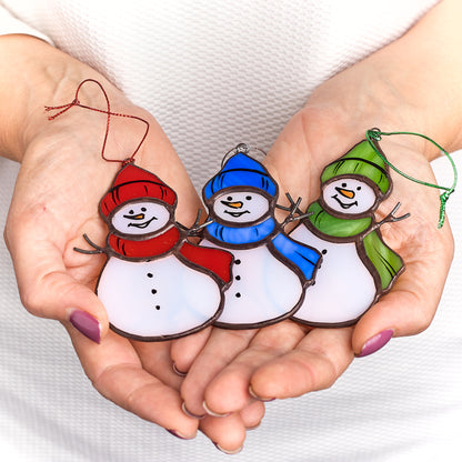Ready to Give Christmas Present: Snowman Stained Glass Ornament in Gift Box