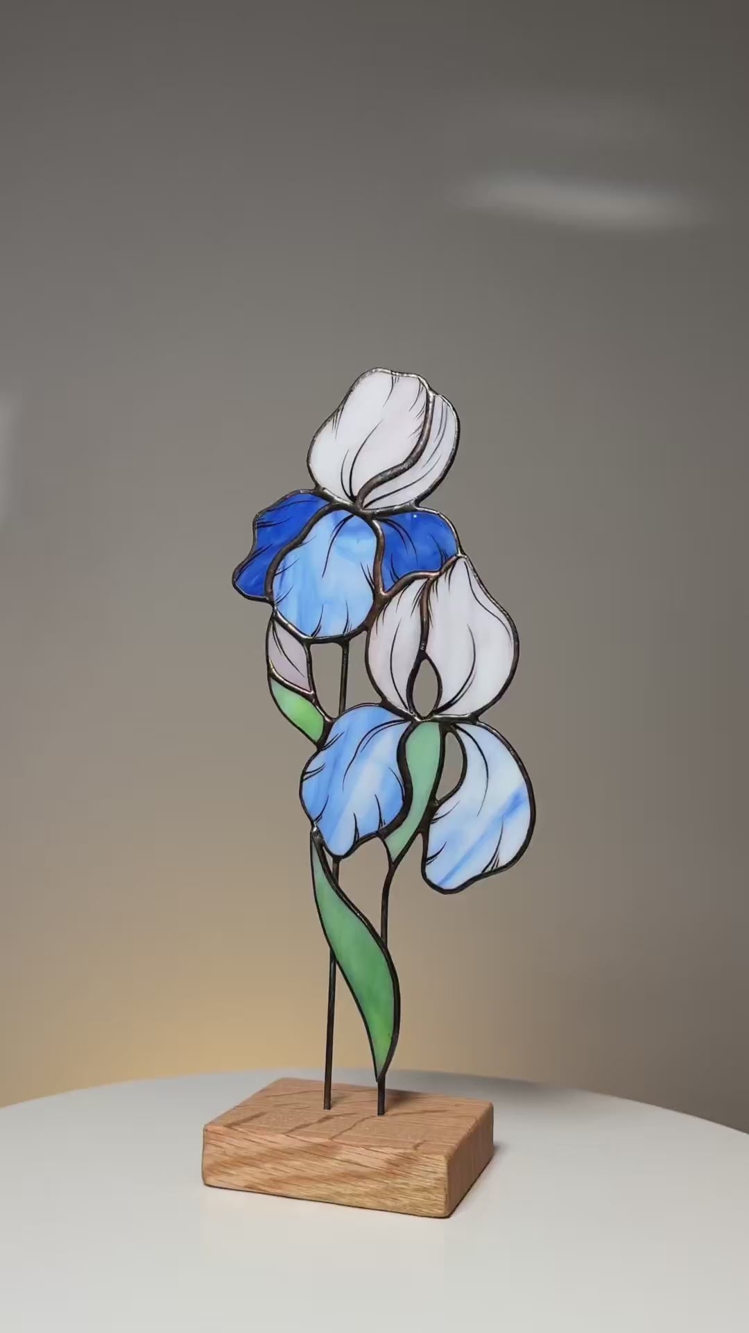 Elegant Iris Stained Glass Tabletop